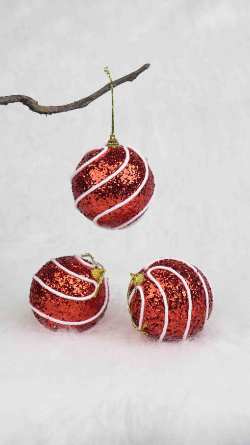 red imperial baubles balls